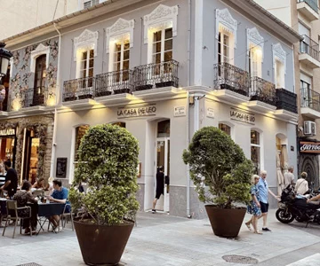LA CASA DE LEO